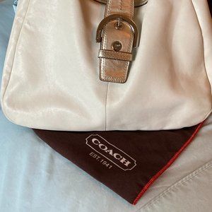 Coach Cream Lynn Soho Buckle Hobo with Dust Bag!